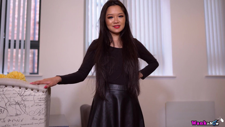 Wank it Now: Louisa Lu - pancutan mani untuk saya Profesor