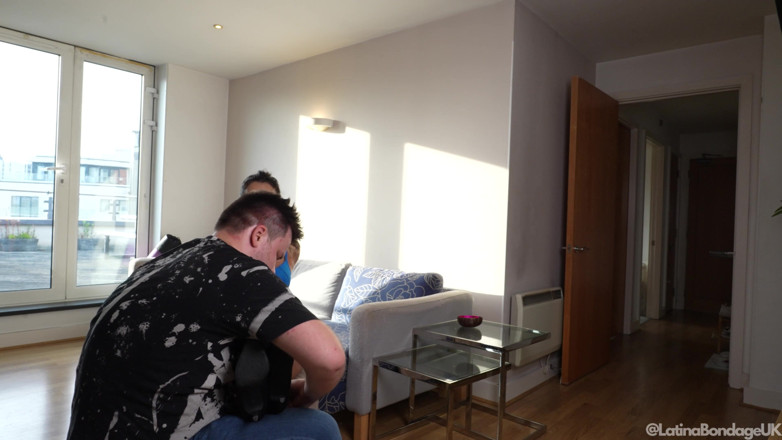 Latina Fetish: Latinskoamerické tiché mučení: Těsně lepené a roubíkem! 