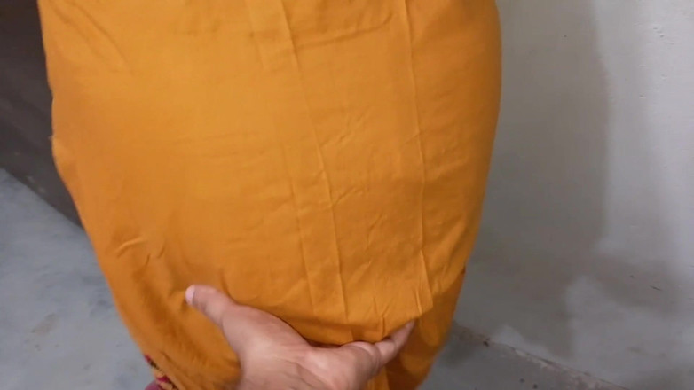 RedQueenRQ: Left la figliastra della zia a casa sua in chiaro...