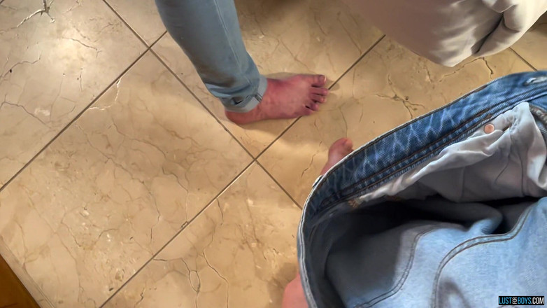 Lust for boys: Kluk na výletě - část 1