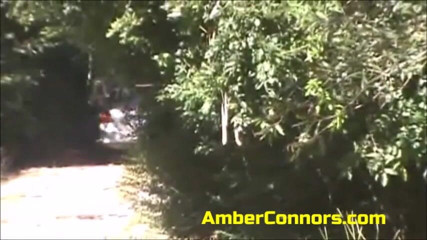 Amber Connors: Jízda v autě
