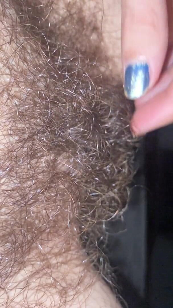 Cuteblonde666: Hairy pussy closeup