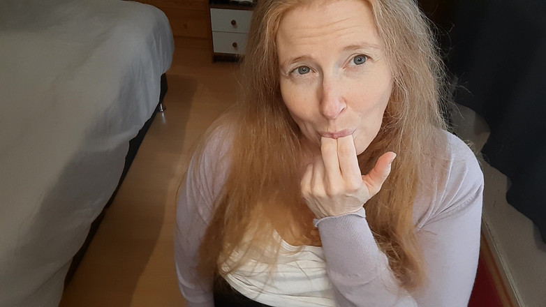 Curly_Dreams: आपकी क्रीम आपके चेहरे पर छींटे मारती है