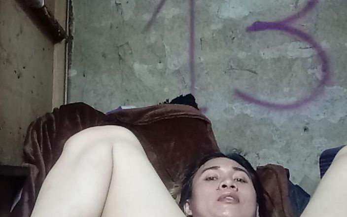 Reynaldo6: Reyna Really Wants to Have Sex in Her Bedroom with...
