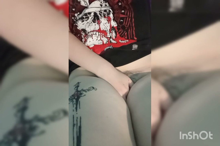 Chubby Sex Symbol: Masturbating My Hairy Pussy