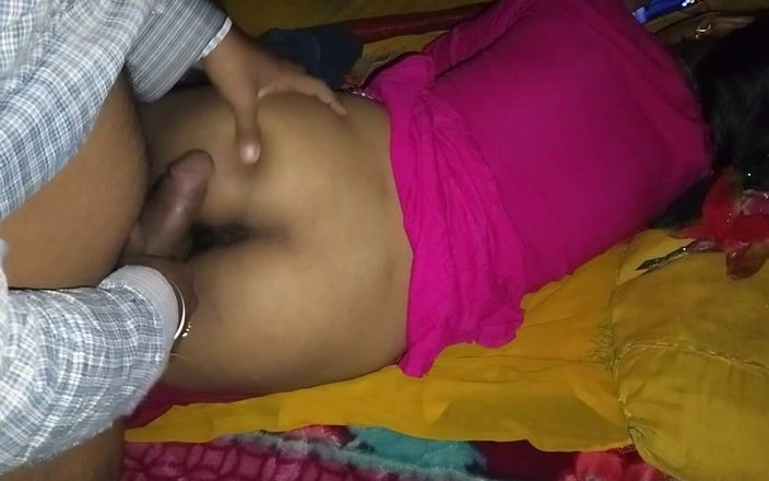 Priya_Sena_26: सुंदर हॉट लड़की गांड भारतीय सेक्स