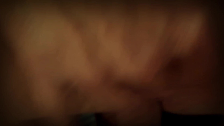 Bombstick and Trouble: Primo piano figa perfetta penetrata da un grosso cazzo