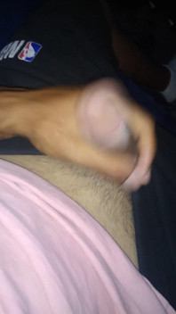 Regarde-moi avec un visage excité