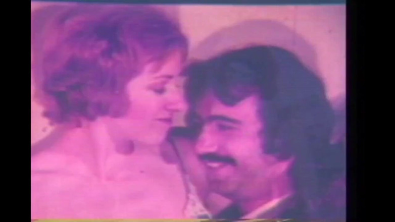 Vintage Usa: Orgie interrasială retro cu pule negre monstruoase și pizde păroase (film complet)