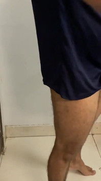 Tharki devar nontonin kakak iparnya saat lagi mandi