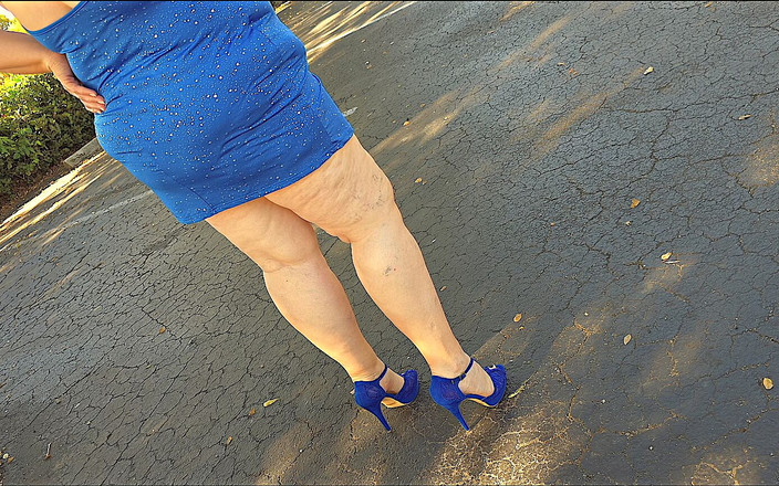 Big juicy ass booty clapper & jamdown: Velká tlustá děvka manželka tajně předvádí své tělo venku