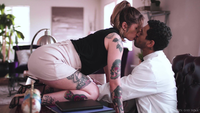 Modern-Day Sins: Modern-day Sins - Get Me Pregnant! Desperate Vanessa Vega Takes Breeding...