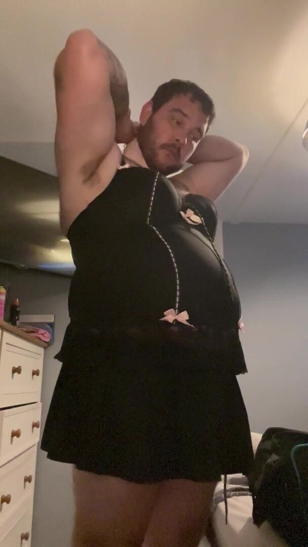 Shaun Cbt: Kuk och boll med Butt Plug och Sissyfication crossdressing nippelklämmor