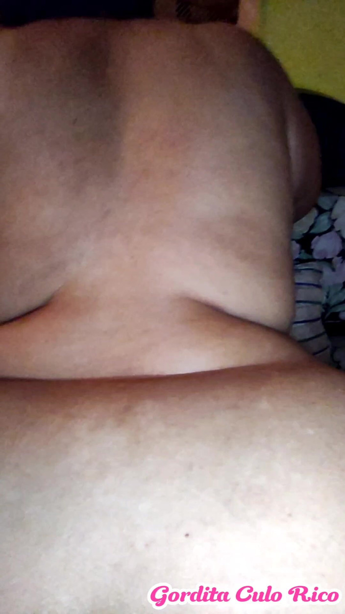 Gordita Culo Rico: 下着姿で待っていた継母をハメまくりに来ました。