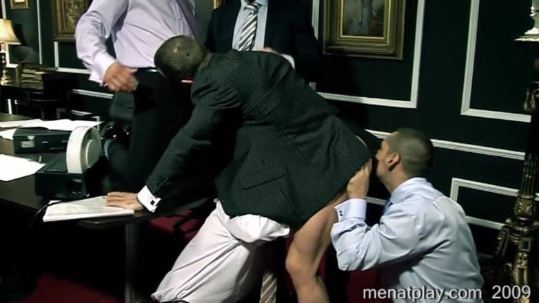 MenAtPlay: The Boss