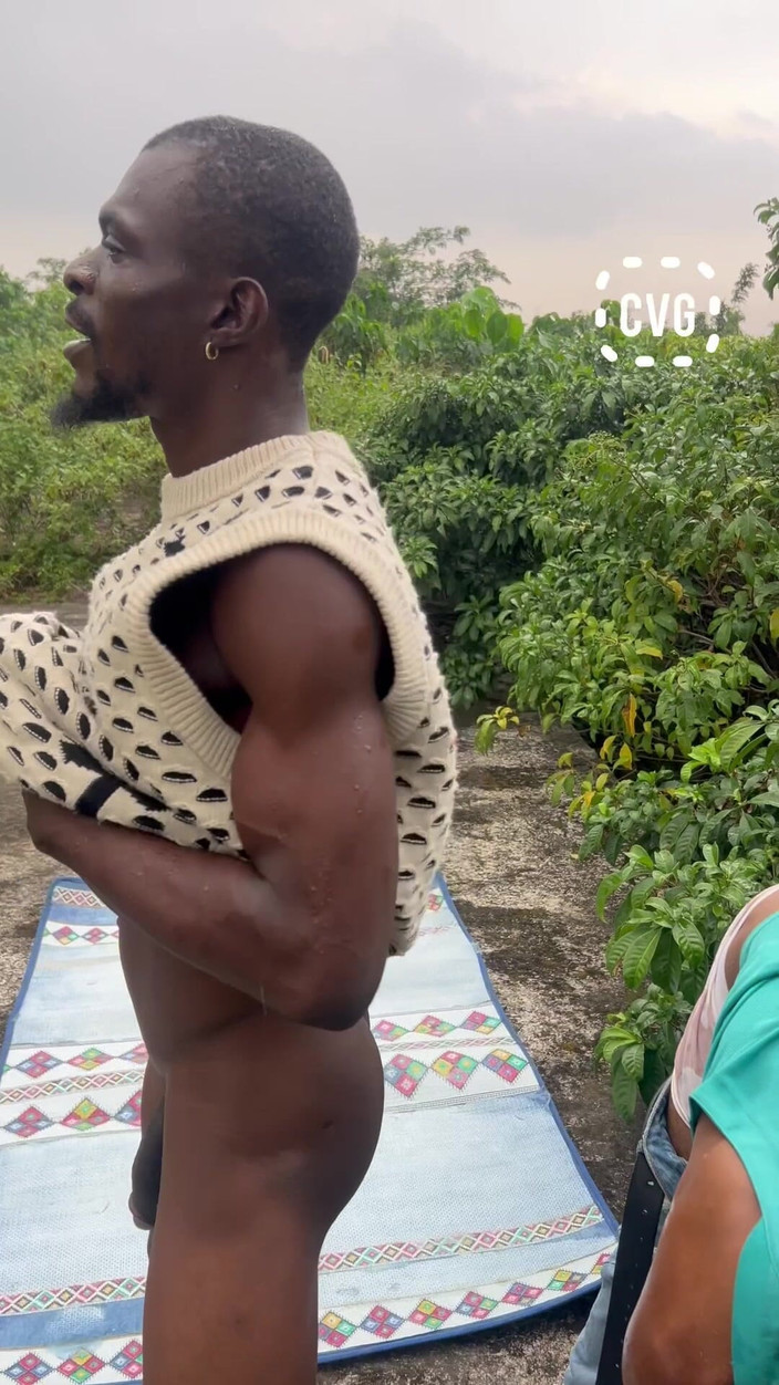 Creamyverseguy2: Aku suka banget sama kontol sampai hujan nggak berhenti