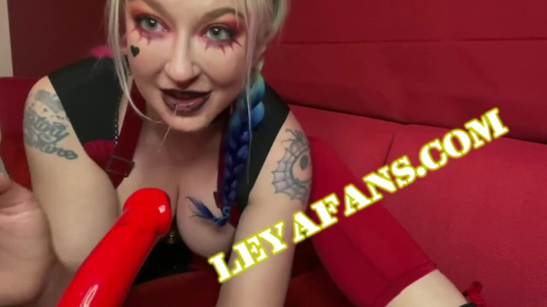 Leya Falcon: Harley Quinn (Leya Falcon) Squirting &amp; Anal Play: The Suicide Squad 2021