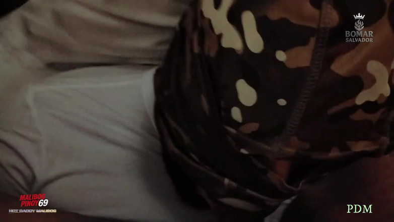 pinoy malibog: 欲求不満なパパの友達が一緒に閉じ込められる