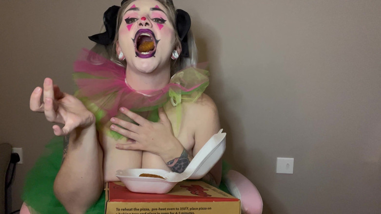 EeveeXo: Trashy Clown Pigs Out on Takeaway Pizza