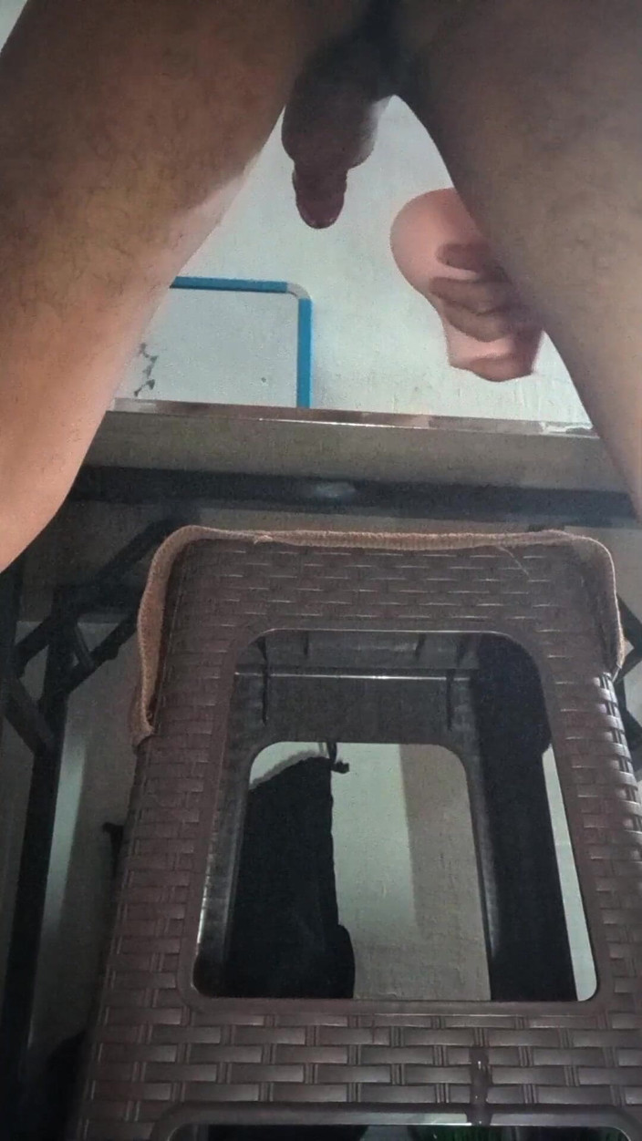 Rouge_eastson: Трахаю мою игрушку киску