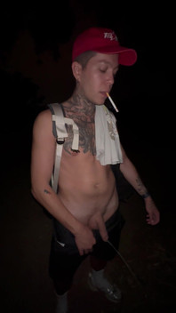 Harry_jen | Sexy Guy Smokes and Pisses