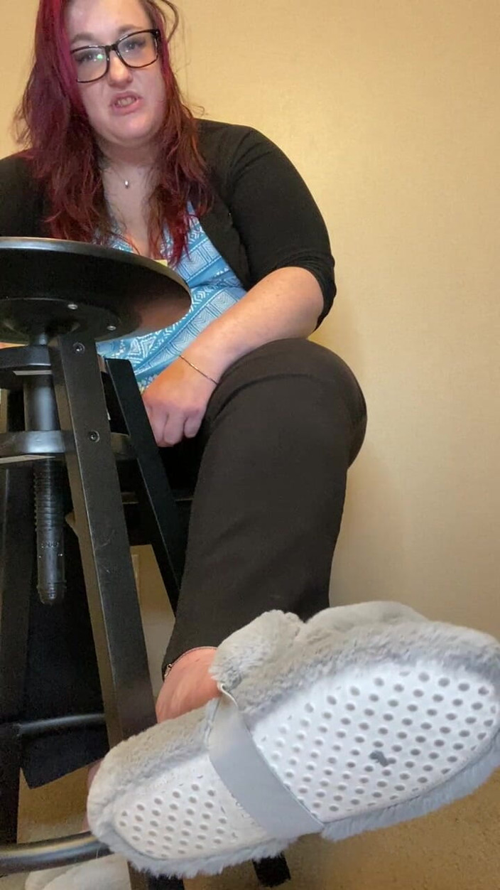 BellaBlast: Slipper Domination: BBW Feet Humiliation as My Footstool