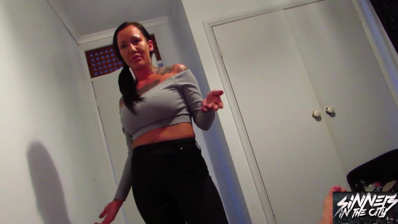 Sinners World: Doamne, mi-am futut mama vitregă
