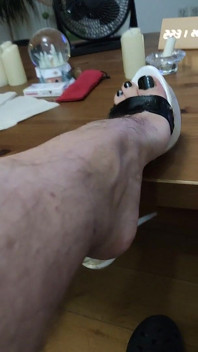 Sledujte moje podpatky