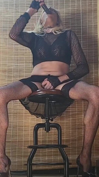 Luziatv Posing Until Anal Orgasm