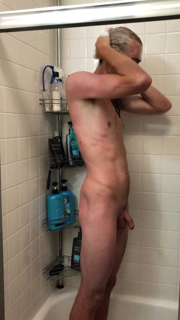 Those Gay Guys: Selesai mandi setelah ngentot dan muncrap bersih