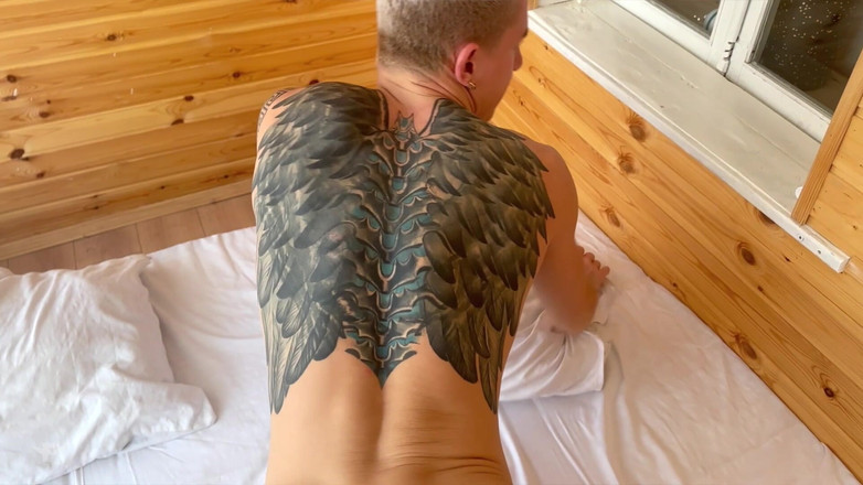 Falcon Al: 我非常喜欢他嘴里的大，他从我眼镜后大出