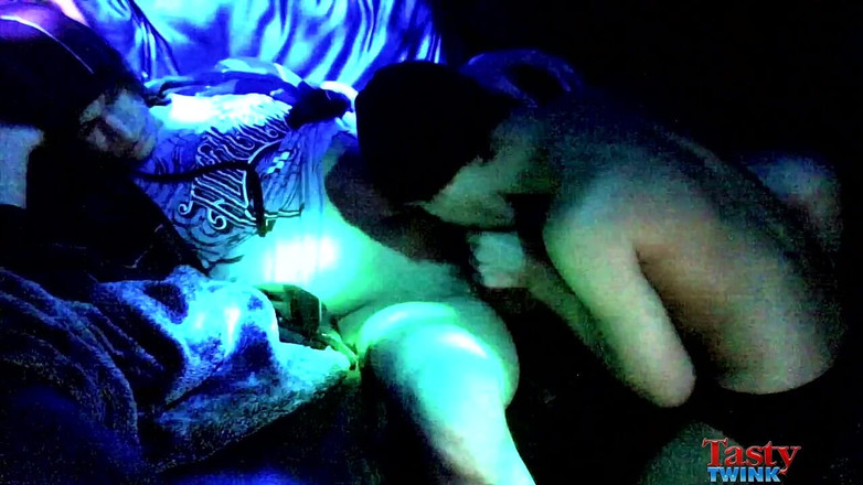 Tasty Twink: Tristan Hollister und Carlos