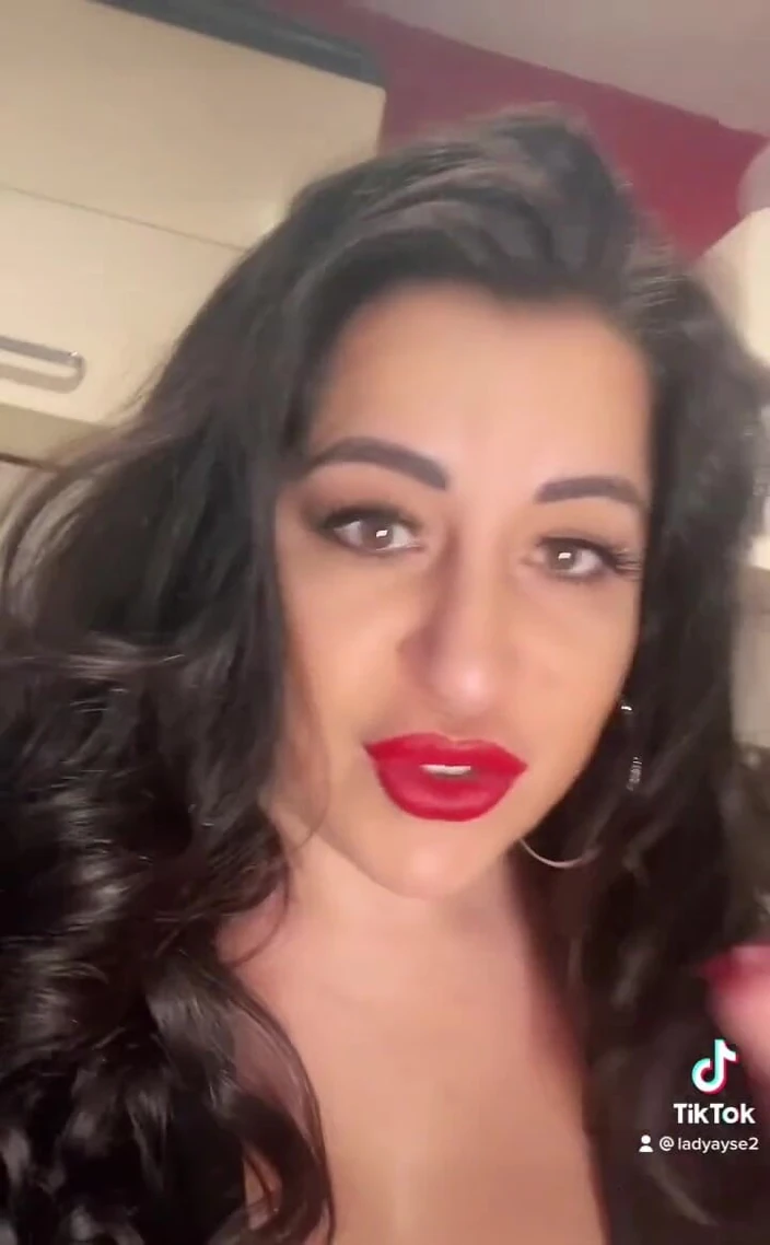 LadyAyse5: My Look for You My Slaves. Part 2