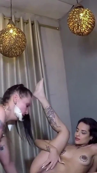 Amateur world: Comendo a Novinha E a Tia Dela