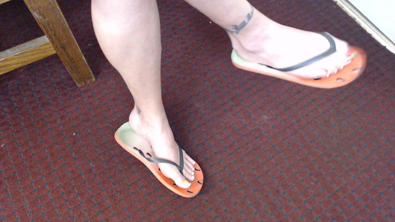 Abby Anna: Owocowe klapki toes butplay