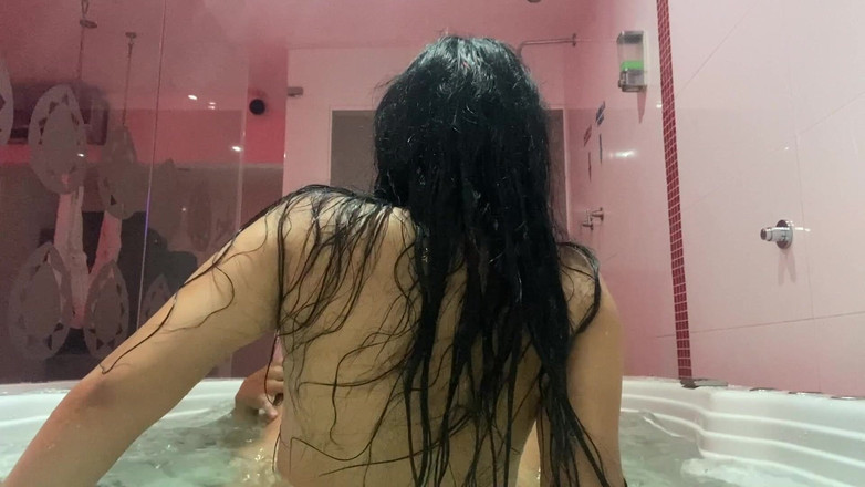 Yohamedi: Jakuzide üvey kız kardeşimi sikiyorum