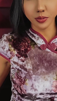Probare de ținută asiatică curvă