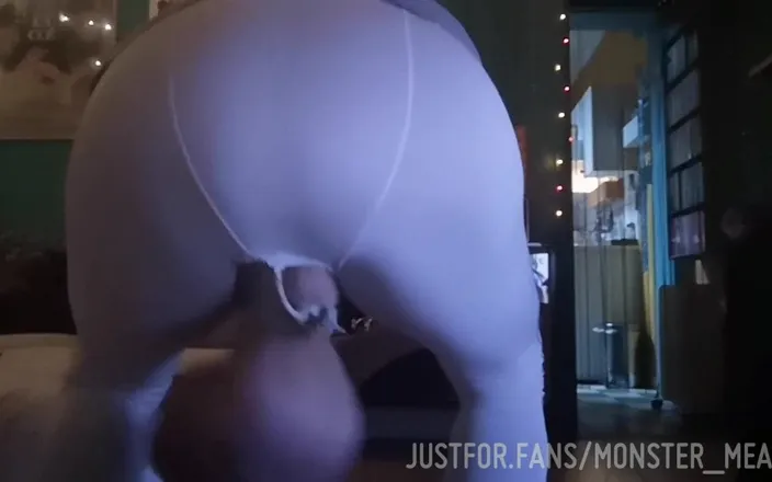 Monster_Meat_: Here it is... the big cockzilla show