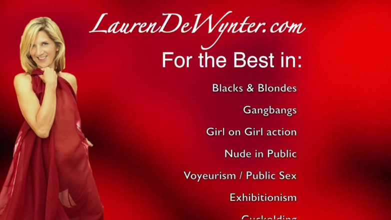 Lauren DeWynter: Bên ngoài hồ bơi