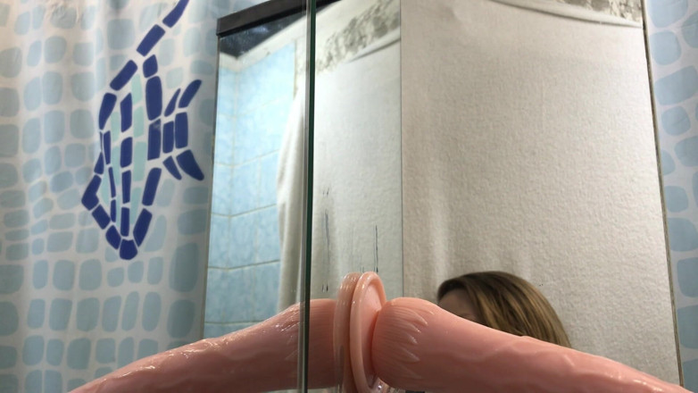 Horny Fuck Bitches: 私はあなたの硬いペニスのために深いフェラチオの練習をしています