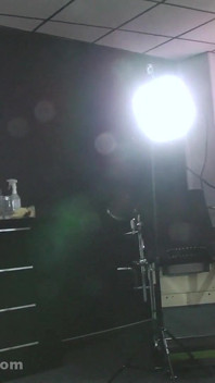 Frustato dalla dominatrice in topless