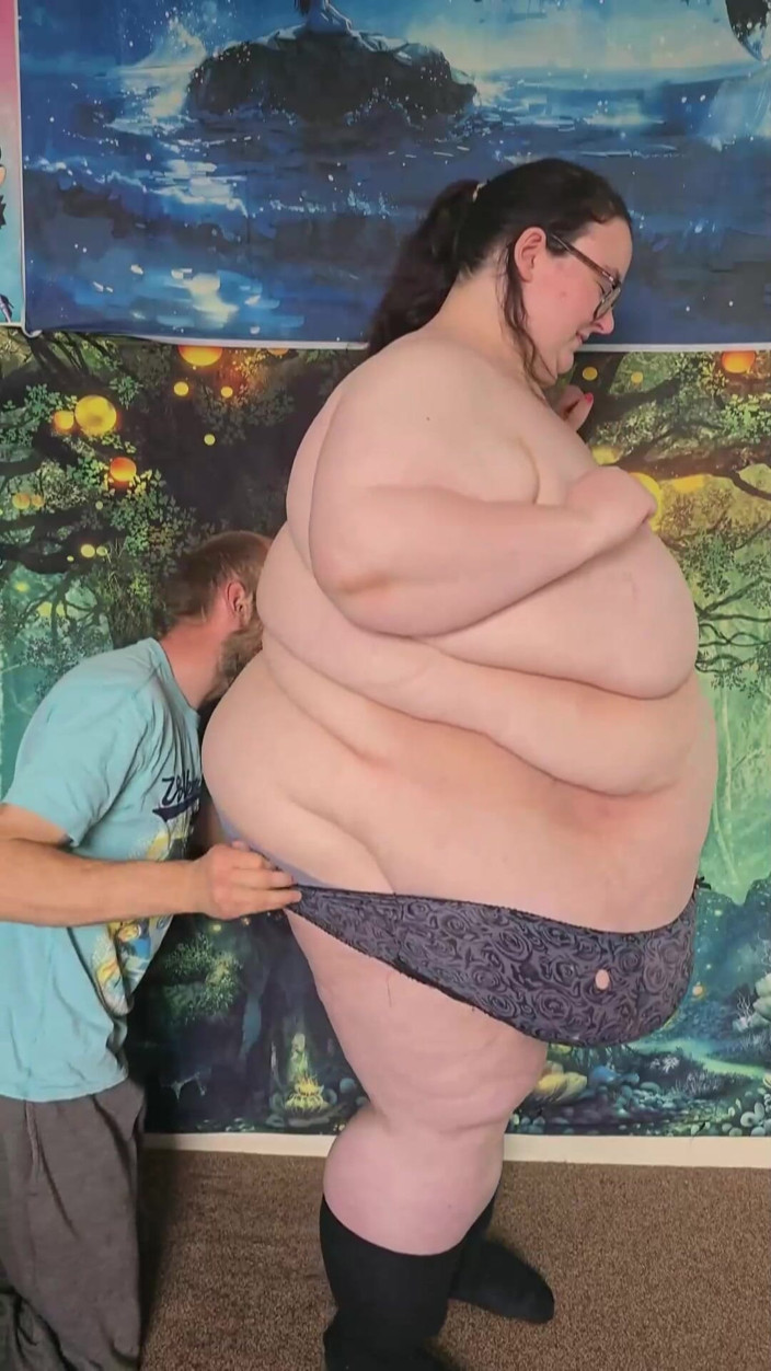SSBBWLadyBrads: SSBBW Stripped and Kissed Belly Caressed