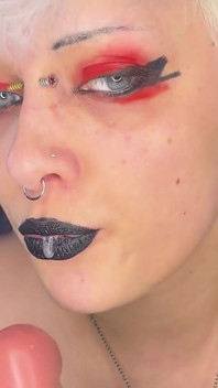 Mp4 vriendje Bday pijpbeurt super natte lippenstiftfetisj