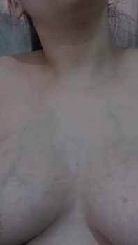 Indiana meia-irmã brinca com suas axilas e também estimula suas axilas com um vibrador