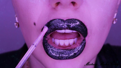 Goddess Misha Goldy: Bibir hitam berkilau dapat kawalan penuh ke atas anda! Joi...