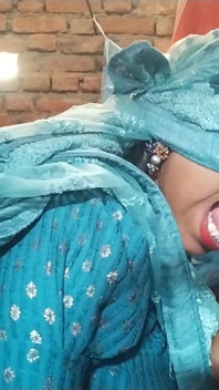 Esposa india folla la cara en videos