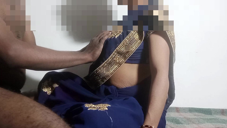 Xkajal581: Služebník opustil Pooju Bhabhi, Pooja Bhabhi otěhotněla, Poojin kundička se...