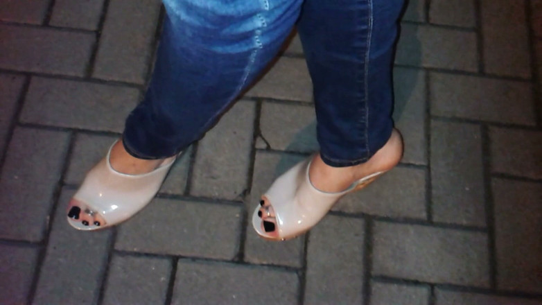 Heelex: Platform Mules