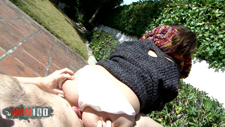 MMM100: Terry Kemaco: Morena gordinha mijando nas calças e no pau...