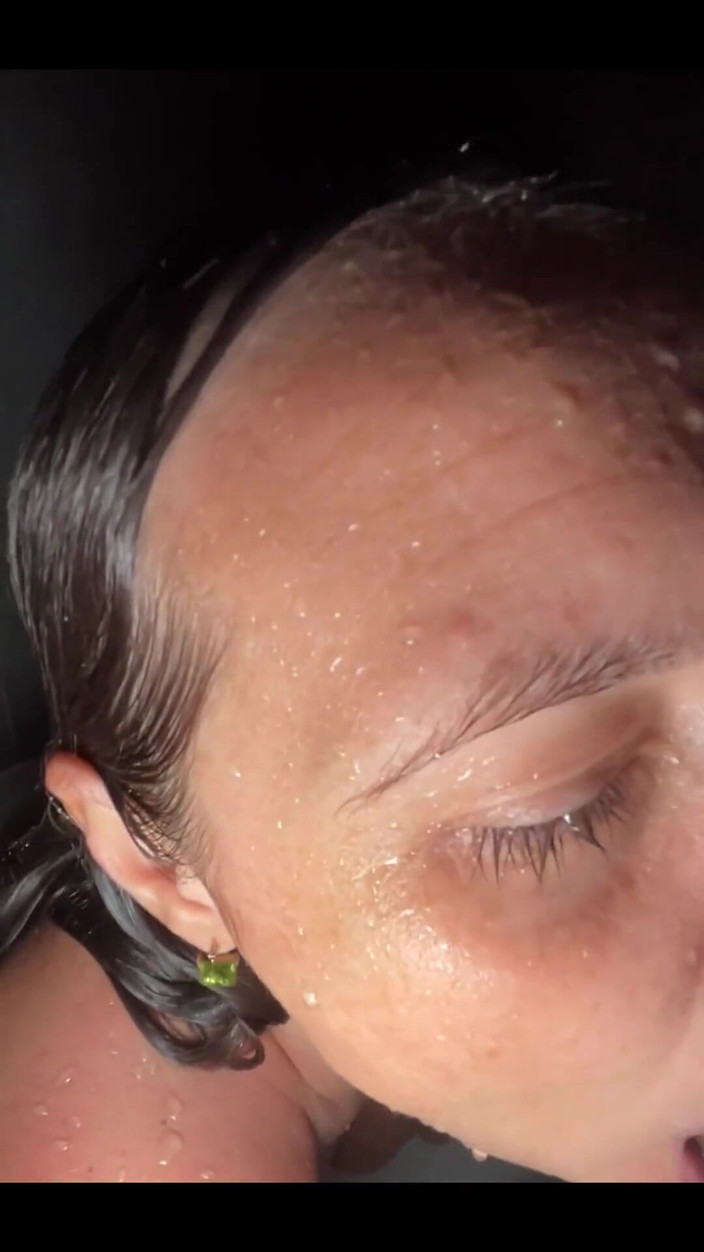 Crypto Mommy: Întâlnire anală de vară